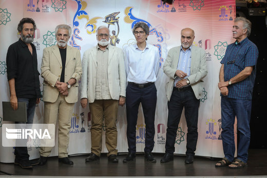 تقدیر از نامزدهای بیست و یکمین جشن بزرگ سینمای ایران