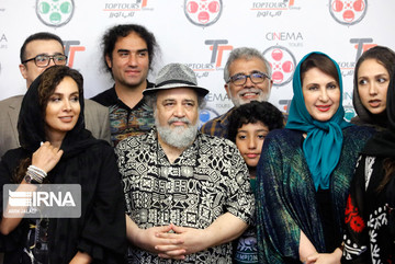 مراسم فرش قرمز جشنواره فیلم «سینماتورز» در جزیره کیش