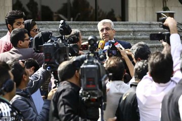 اردکانیان: دمای کولر را ۲۵ درجه نگهدارید/ استفاده از برق برای بیت‌کوین هنوز غیرقانونی است