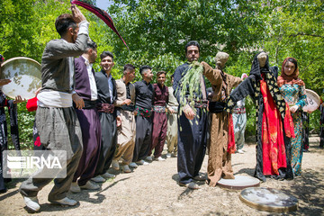 جشن چله تابستان در روستای زردوئی استان کرمانشاه
