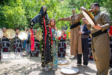 جشن چله تابستان در روستای زردوئی استان کرمانشاه