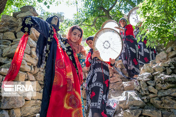 جشن چله تابستان در روستای زردوئی استان کرمانشاه