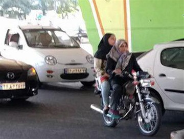 دیوان عدالت اداری: زنان هم می‌توانند موتورسیکلت برانند