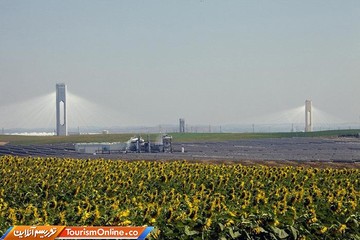 برج های خورشیدی ۱۱۵ متری سویل در اسپانیا