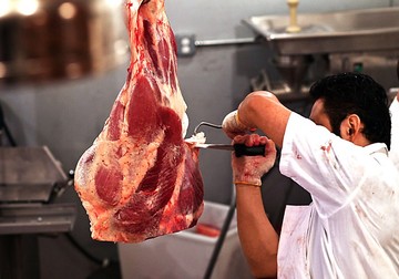 قیمت گوشت قرمز تا کیلویی ۶۵.۰۰۰ تومان کاهش می‌یابد