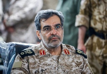 معاون ستاد کل نیروهای مسلح: قطعا و یقینا دشمنان قادر به نبرد زمینی با ایران نیستند/ موشک‌های ایران از مقر آمریکایی‌ها هم عبور می‌کند