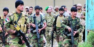 ادامه درگیری‌ها در عدن و سقوط چند مرکز وابسته به دولت هادی