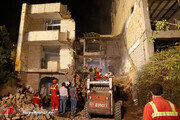 تصاویر | مرگ ۳ نفر در ریزش این ساختمان کلنگی خیابان ظفر