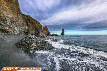 شش : ساحل رینیسفارا –ایسلند-