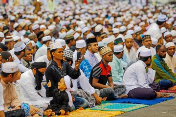 اقامه نماز عید قربان در شهر کوالالامپور مالزی