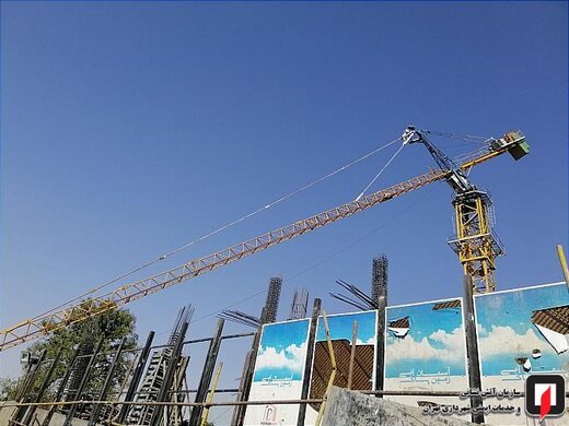 سقوط جرثقیل تاور کرین در مینی‌سیتی