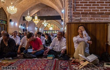 مراسم دعای روز عرفه در تبریز