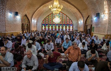 مراسم دعای روز عرفه در تبریز