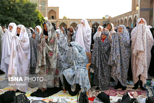 اقامه نماز عید قربان در مسجد النبی قزوین