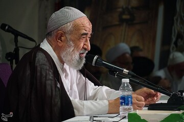 یادواره شهدای منا و مسجدالحرام در سرزمین منا