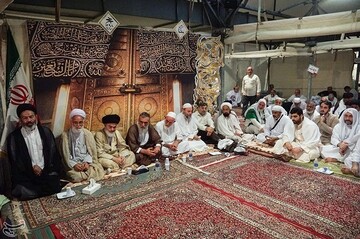 یادواره شهدای منا و مسجدالحرام در سرزمین منا
