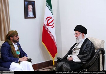 Supreme Leader Calls on Yemen's Ansarullah to stand strong vis-a-vis Saudi-UAE plots