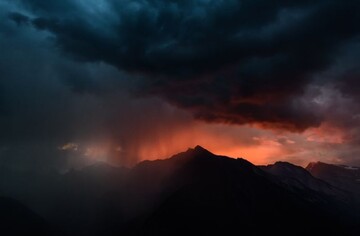  عکس | غروب طوفانی کوه‌های آلپ در عکس روز نشنال جئوگرافیک