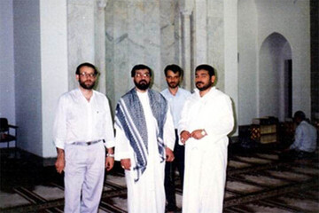 عکسی قدیمی از علی لاریجانی و محسن رضایی با تیپ‌های متفاوت