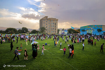 جشنواره بادبادک‌ها در زنجان
