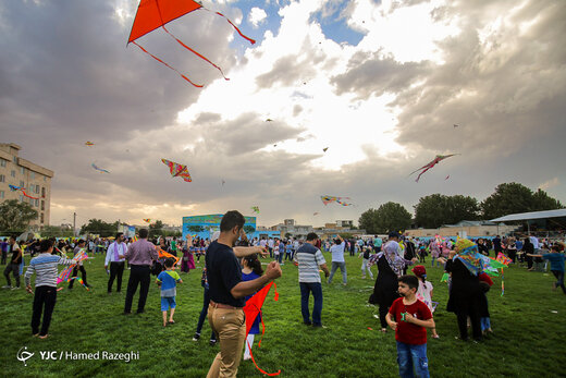 جشنواره بادبادک‌ها در زنجان