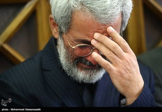 تصویری از فرزندان رهبر انقلاب در مراسم ترحیم دختر سلیمی نمین تصویری از فرزندان رهبر انقلاب در مراسم ترحیم دختر سلیمی نمین