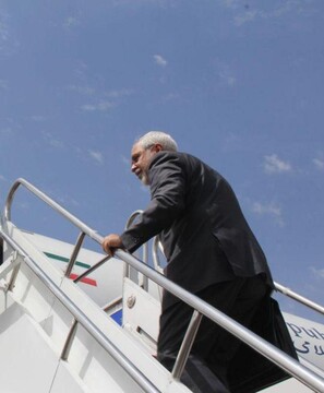 FM Zarif departs for Kuwait