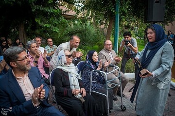 فریبا متخصص در اختتامیه جشنواره رادیویی نوایش