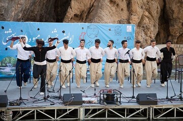 اولین جشنواره میوه های بهشتی در کرمانشاه