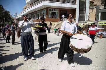 اولین جشنواره میوه های بهشتی در کرمانشاه