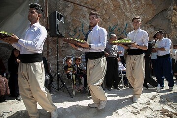 اولین جشنواره میوه های بهشتی در کرمانشاه