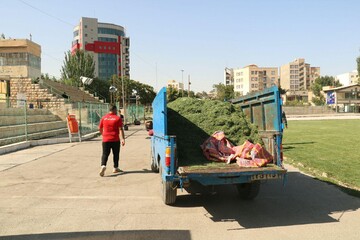 آماده‌سازی ورزشگاه تختی ارومیه برای هفته دوم لیگ دسته یک فوتبال