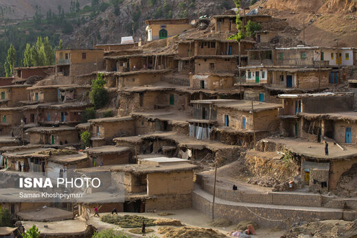 روستای «سرآقا سید» در استان چهارمحال و بختیاری