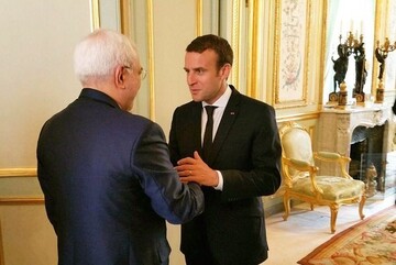 Iran FM meets with French president in Paris

