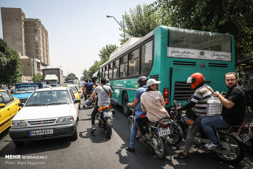 تردد موتورسواران در تهران