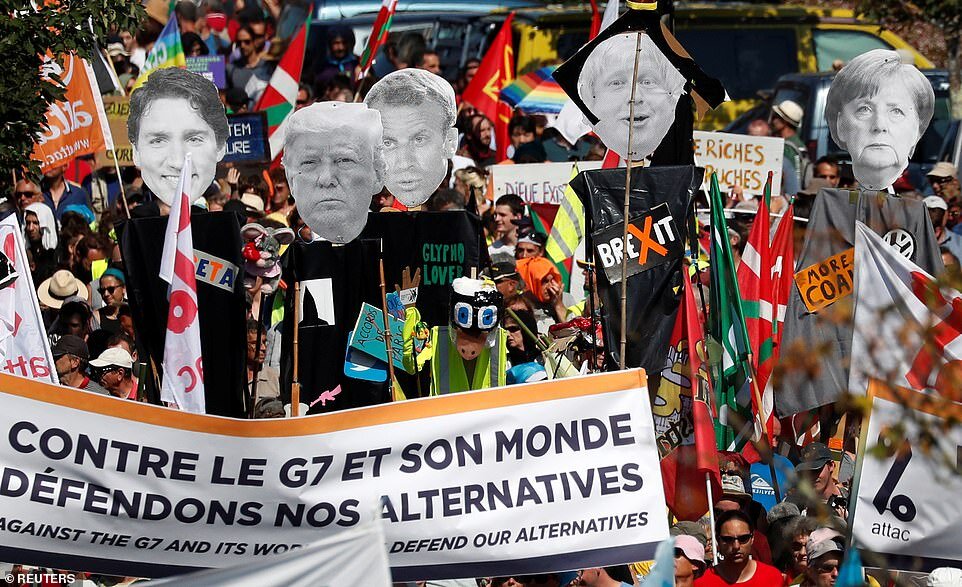تظاهرات در حاشیه نشست گروه جی ۷ در فرانسه
