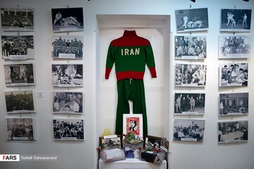 نمایشگاه عکس «غلامرضا تختی و کشتی ایران»