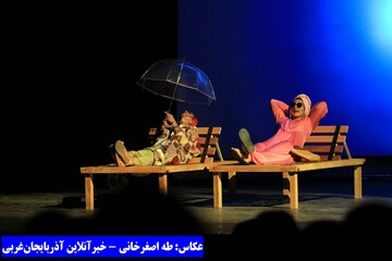 تئاتر «از گوشه تبریز تا پرده‌های ترابزون»
