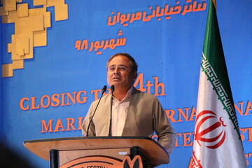 دبیرخانه دائمی تئاتر خیابانی در مریوان راه اندازی شود