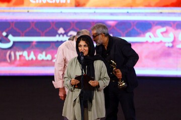 عکس | ستاره اسکندری پشت تریبون جشن خانه سینما