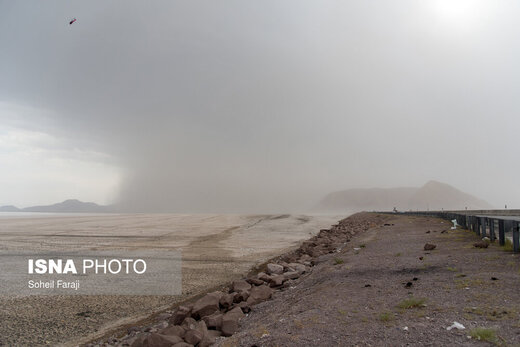 طوفان‌های نمکی دریاچه ارومیه
