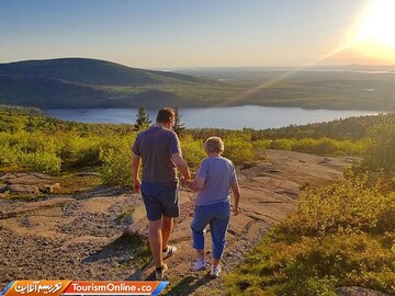 جذاب ترین تیم جهانگردی دنیا ؛مادربزرگ و نوه
