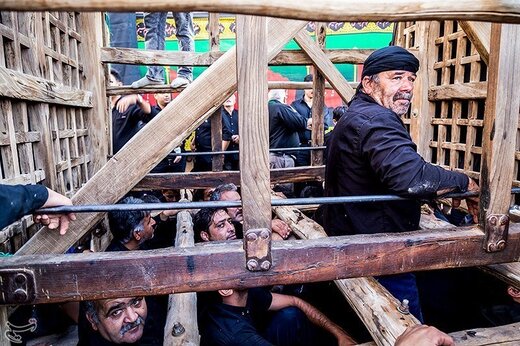 آیین نخل برداری در میبد یزد