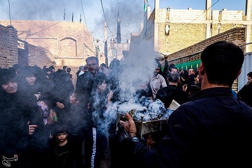 آیین نخل برداری در میبد یزد