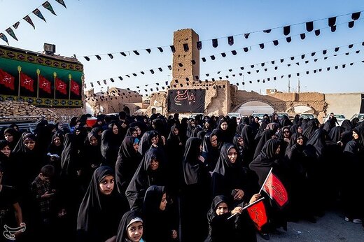 آیین نخل برداری در میبد یزد