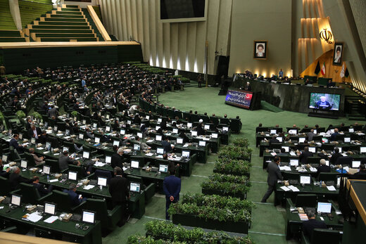 رئیس جمهور در جلسه بررسی و رای اعتماد مجلس به دو وزیر پیشنهادی