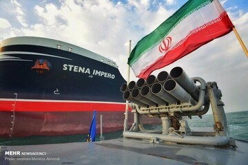 فرمانده ناو انگلیسی: ۱۱۵ بار با سپاه پاسداران در تنگه هرمز روبه‌رو شدیم