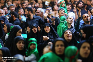 آیین شیرخوارگان حسینی در مسجد مقدس جمکران‎