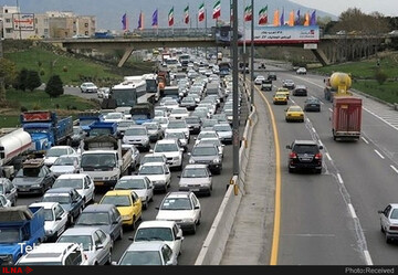 حرکت دنده عقب در بزرگراه‌ها تخلف است؟