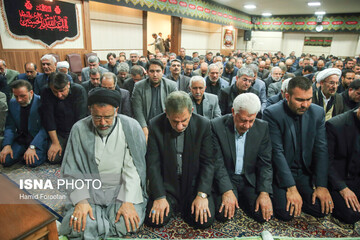عزاداری امام حسین(ع) با حضور رئیس‌جمهور